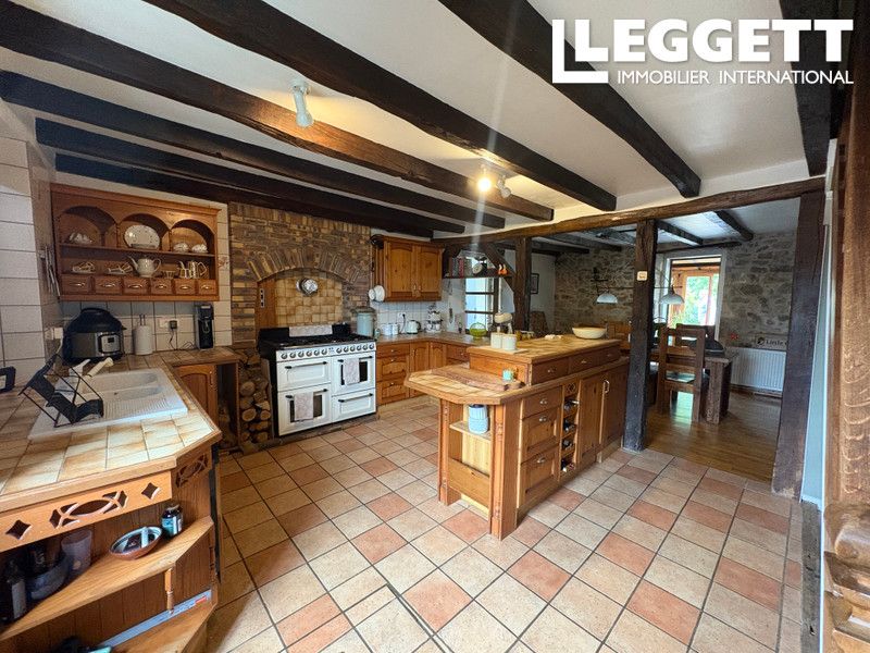 Property photo 2 of 10