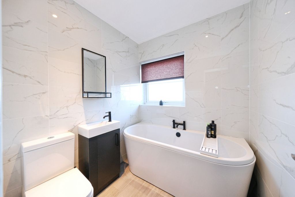 Additional image 21 of 5 bed detached house for saleLawn Close, Heanor DE75