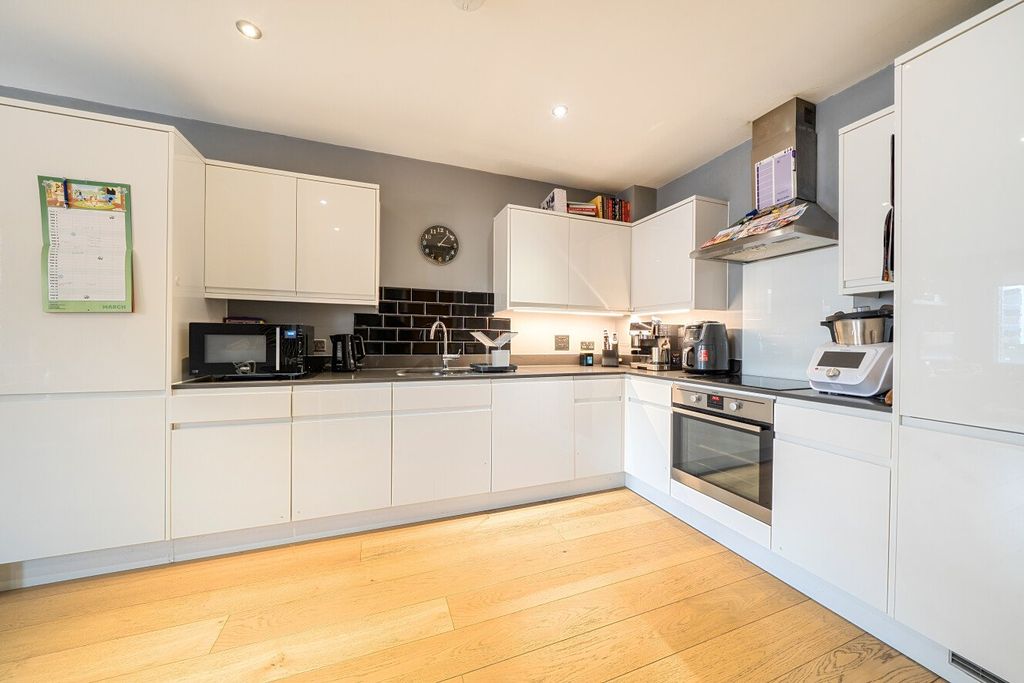 Property photo 3 of 10 Picture No. 18