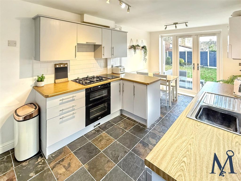 Property photo 2 of 22 Kitchen Diner