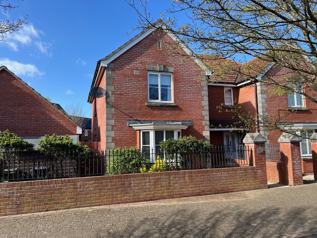 Property photo 3 of 28 Img_9863