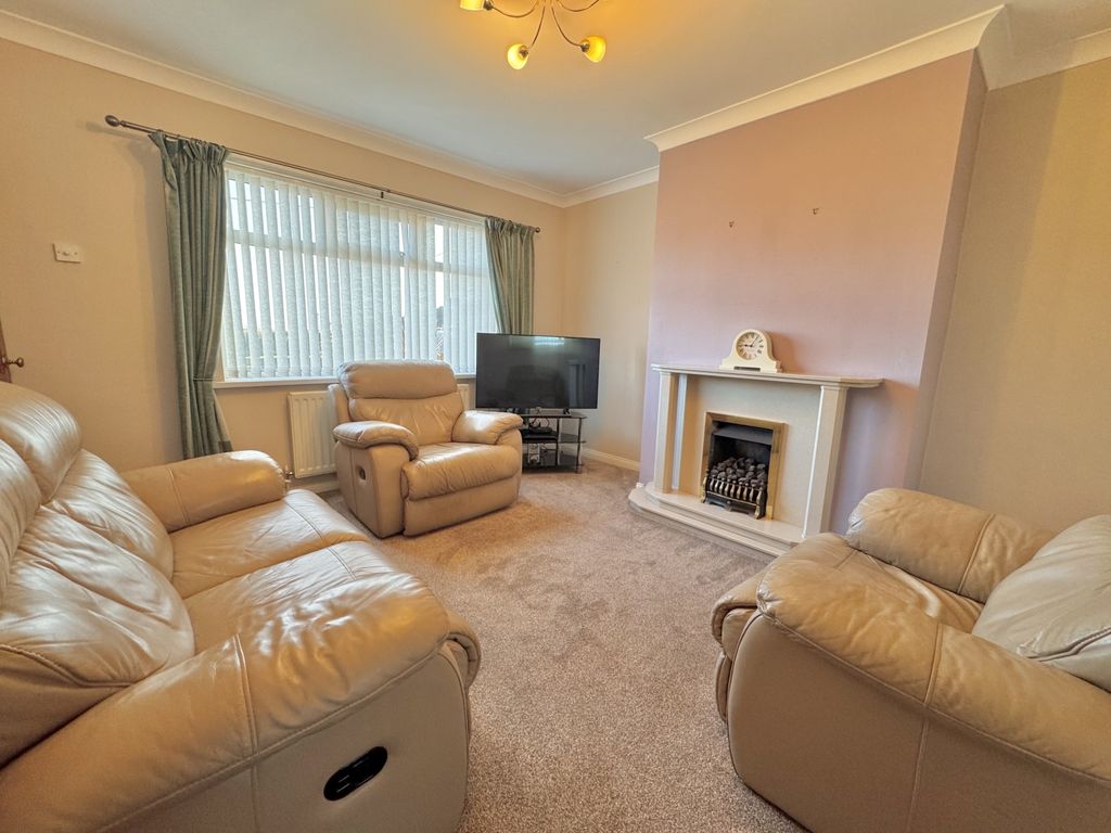 Property photo 3 of 18 Img_7805