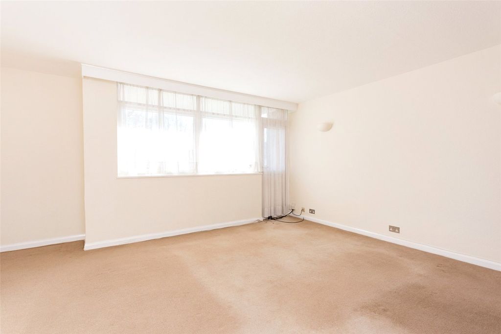 Property photo 3 of 10 Picture No. 08