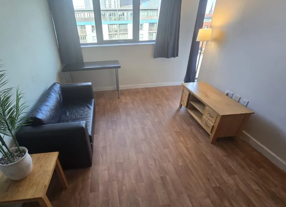 Property photo 1 of 1