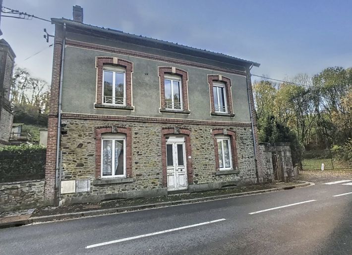 Property photo 1 of 16