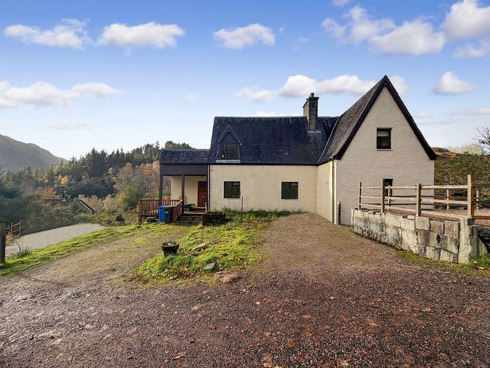 Property photo 3 of 28