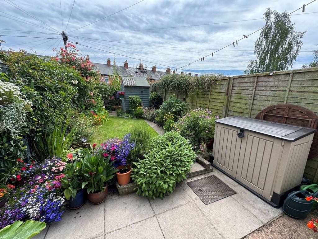 Property photo 2 of 12