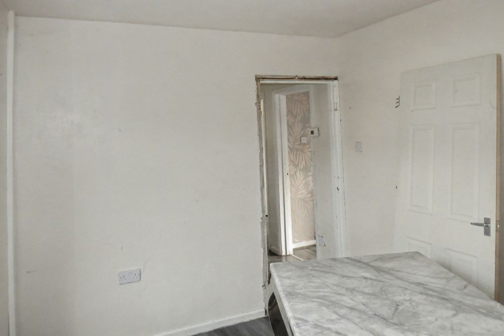 Property photo 3 of 22 47 Colton Road, Liverpool L25 1Nh