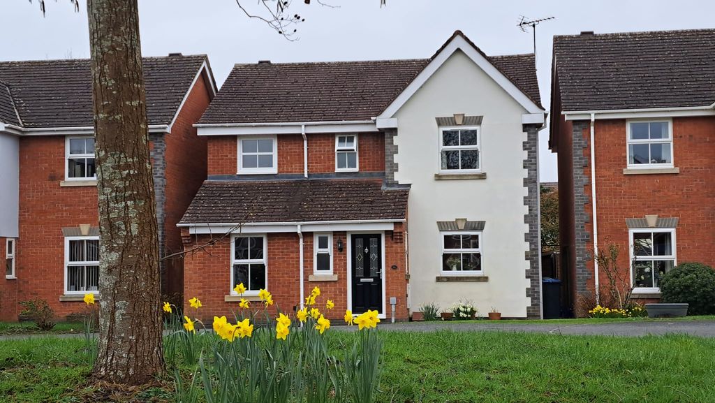 Property photo 1 of 31