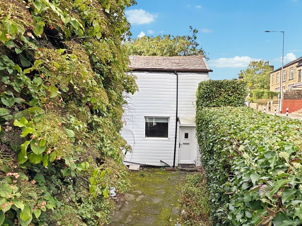 Property photo 1 of 11 External