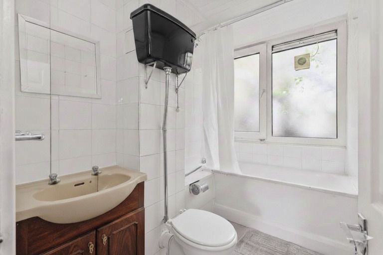 Property photo 3 of 3