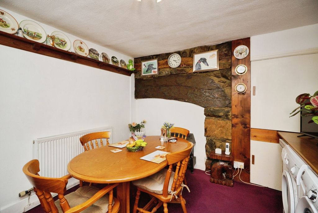 Property photo 3 of 19 Pbox-Img.Jpg