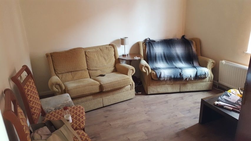 Property photo 3 of 10 Living Room