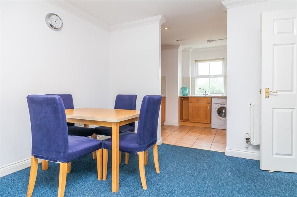 Property photo 3 of 11