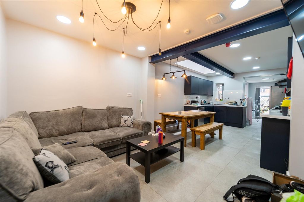 Property photo 3 of 30 Nik02325.Jpg