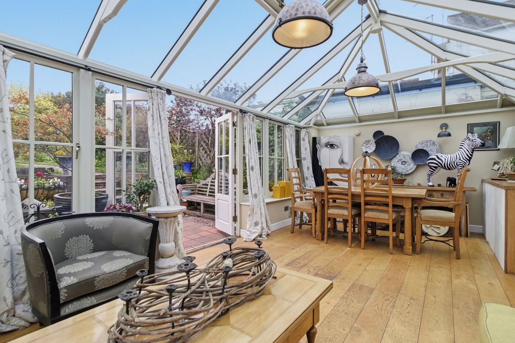 Additional image 5 of 4 bed end terrace house for sale105 High Street, Pershore, Worcestershire. WR10