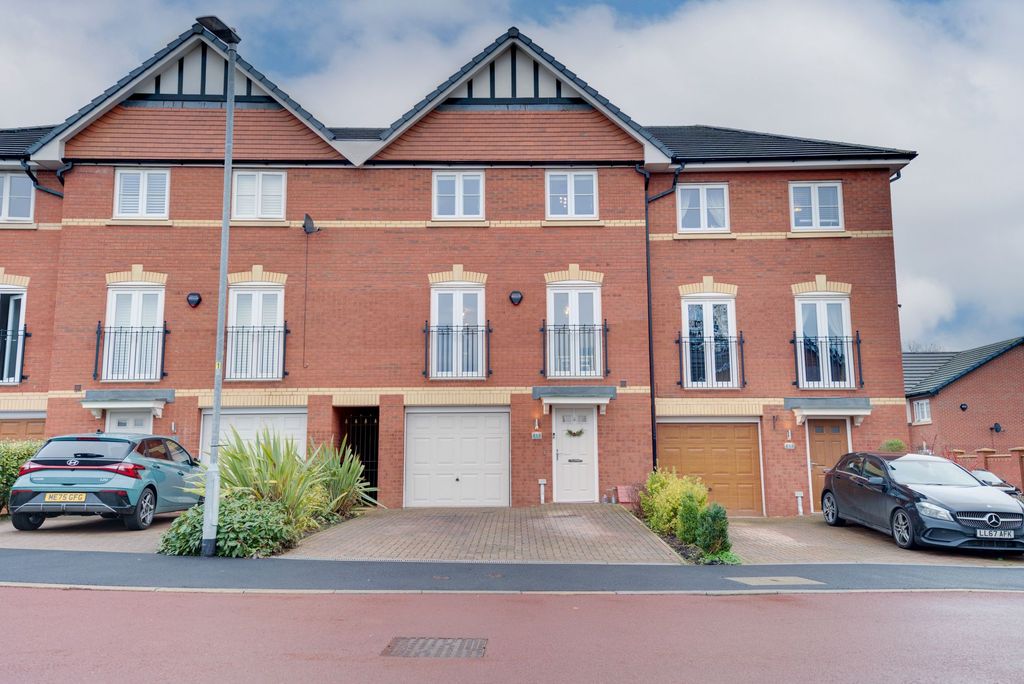 Property photo 1 of 25