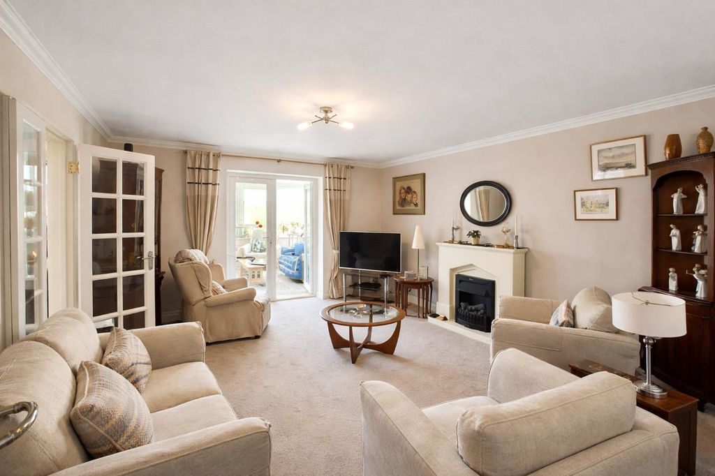 Property photo 3 of 23 Lounge Road.Png