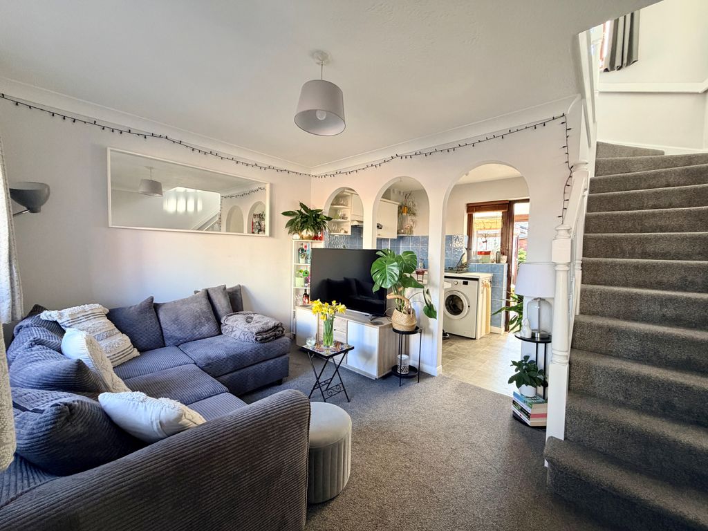 Property photo 3 of 10 Image