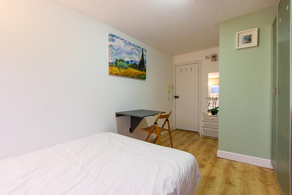 Property photo 2 of 5 Gallery