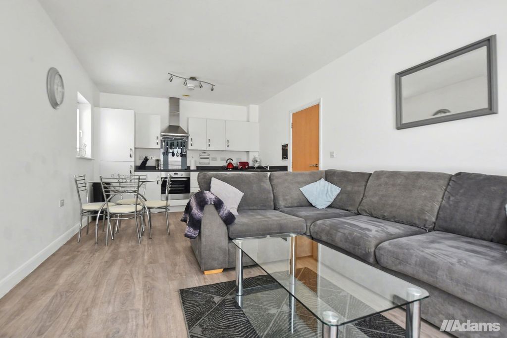 Property photo 3 of 19