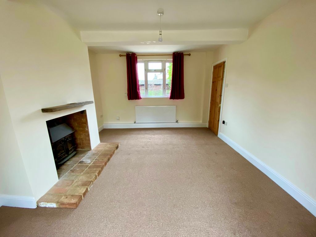 Property photo 2 of 13 Lounge