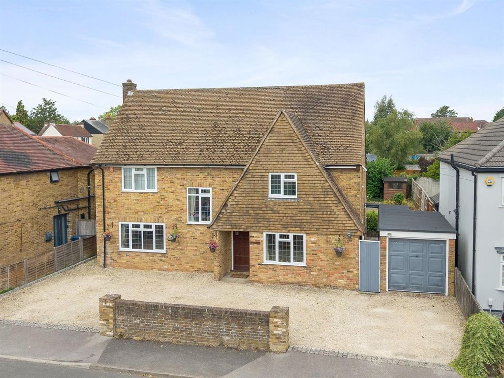 Property photo 1 of 14 External