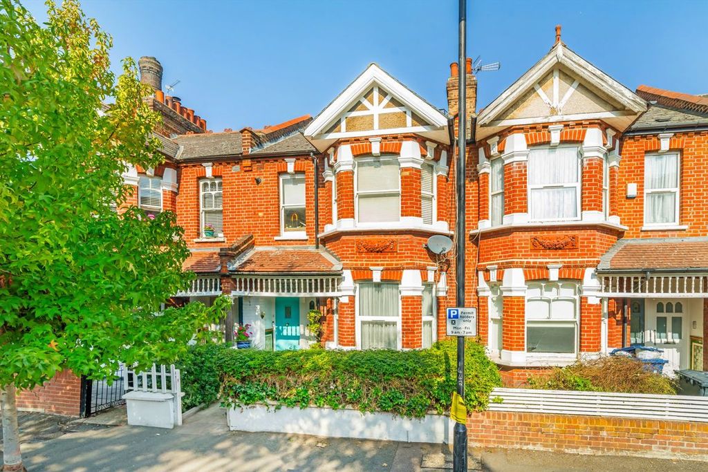 Property photo 1 of 7