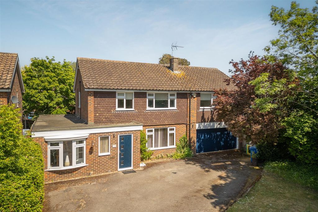 Property photo 1 of 10