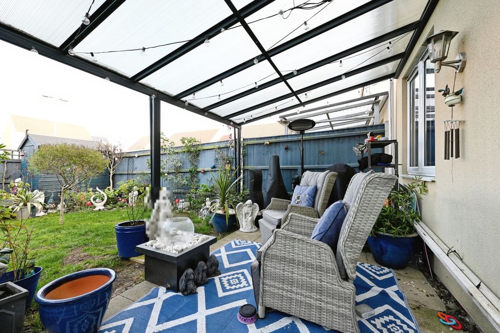 Property photo 3 of 17 Photo