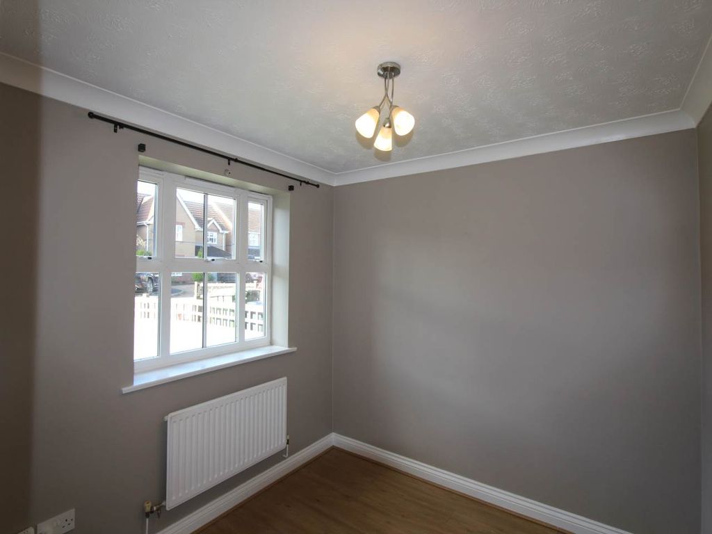 Property photo 3 of 9 Dining Room