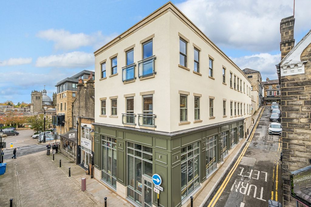 Property photo 1 of 12 Picture No. 14