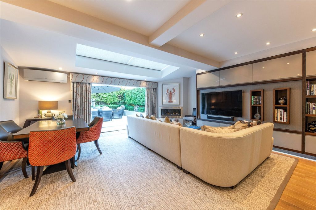 Property photo 2 of 16 Reception Room 2