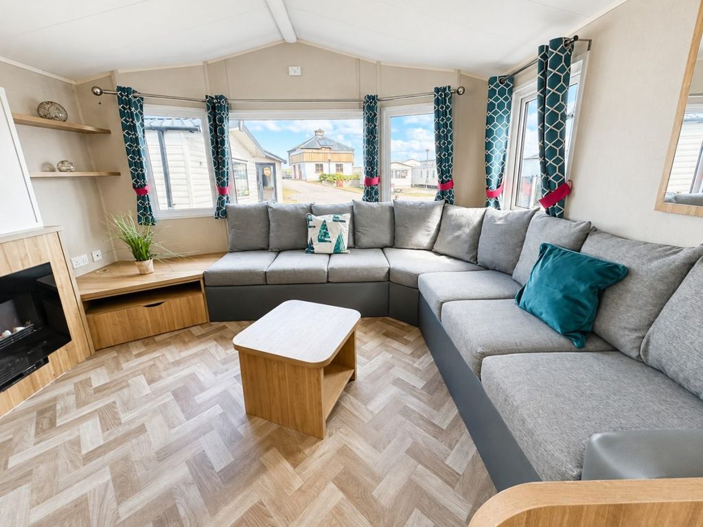 Property photo 1 of 8 Willerby Rio Gold 2015 Vs660741 145285939.Jpeg