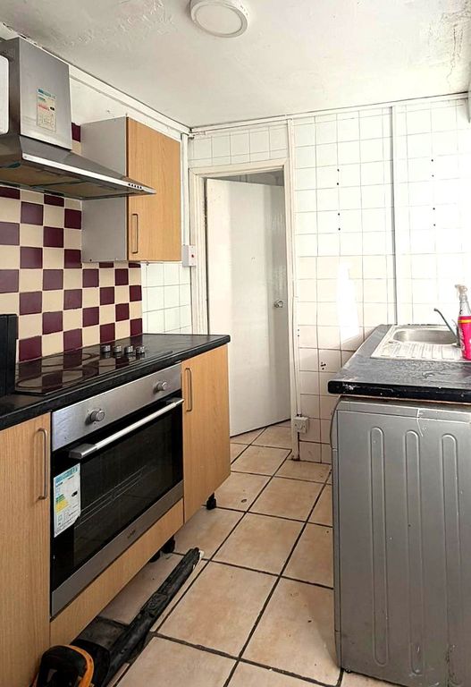 Property photo 3 of 6