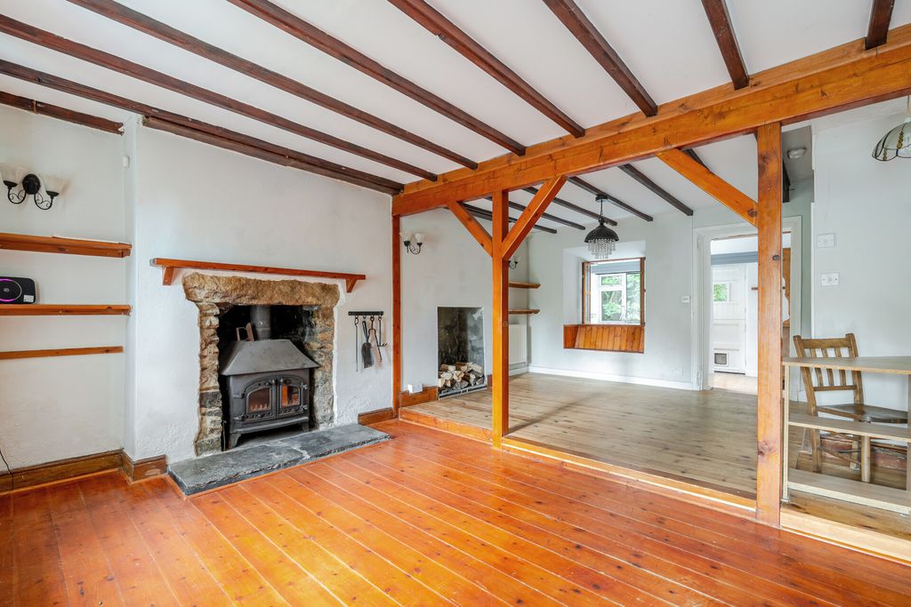 Property photo 2 of 17 1524741-3-1A0d9E8...