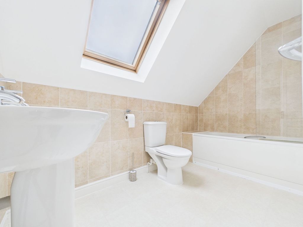 Property photo 2 of 21