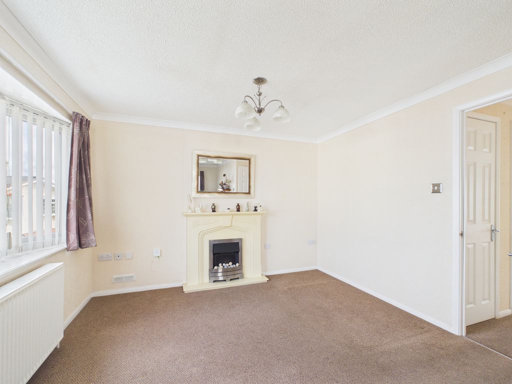 Property photo 3 of 12 Photo 4