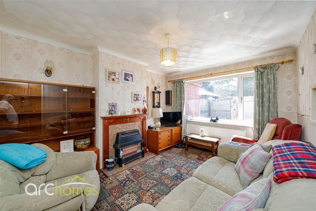 Property photo 2 of 14 Lulworth-4.Jpg