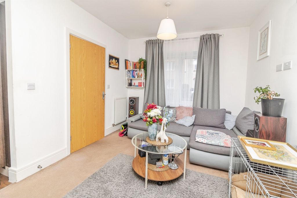 Property photo 3 of 14