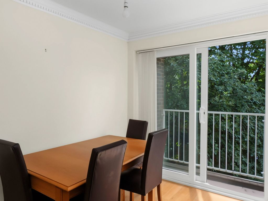 Property photo 2 of 25