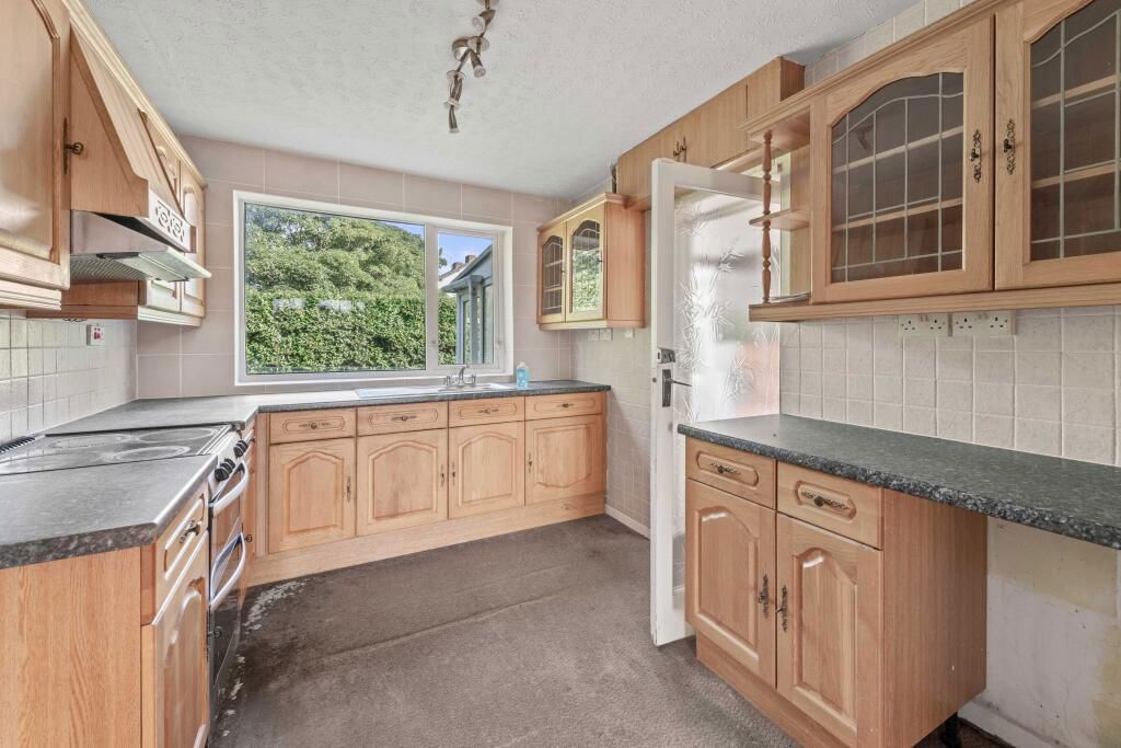Property photo 2 of 23