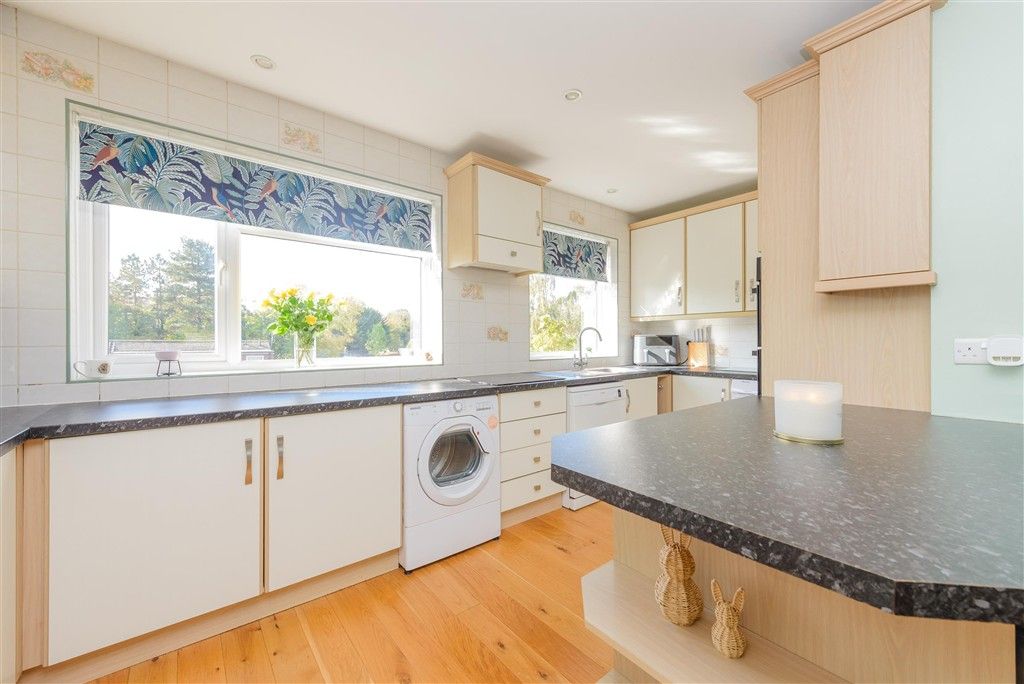 Property photo 3 of 13 Kitchen
