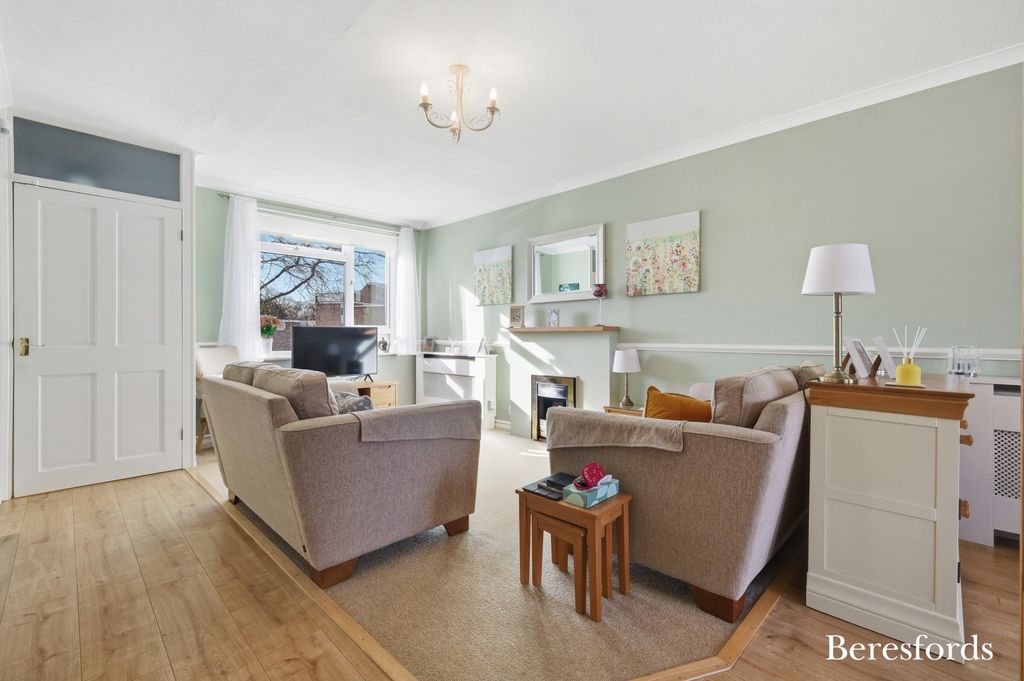 Property photo 2 of 21 Picture No. 12