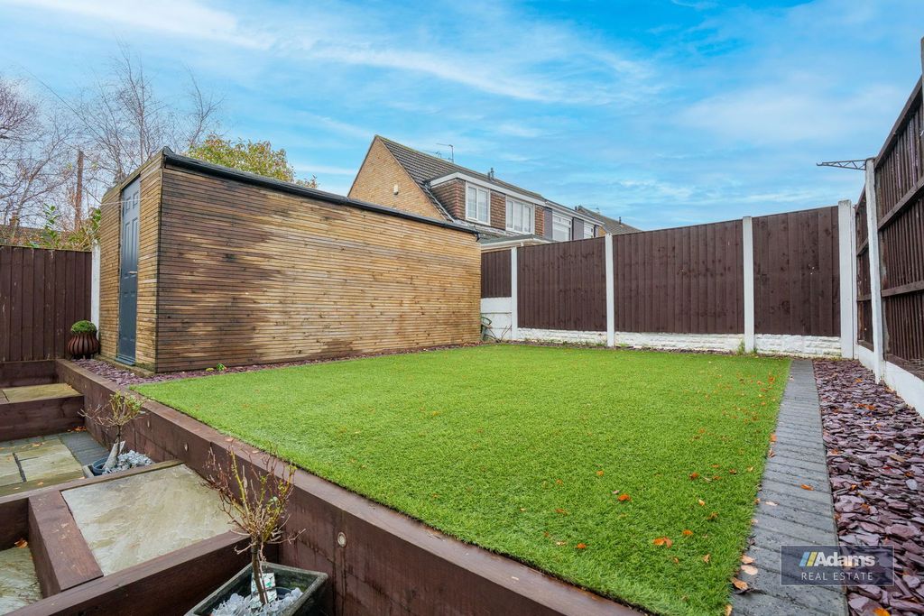 Property photo 2 of 31