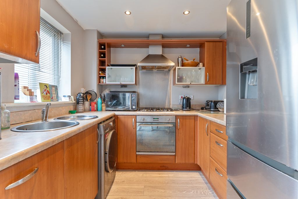 Property photo 3 of 24