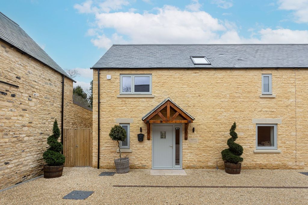 Property photo 1 of 23