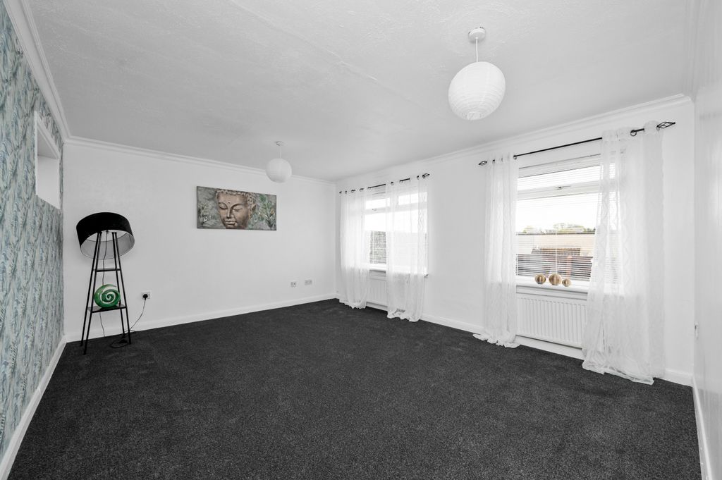 Property photo 2 of 28 Property Image 2