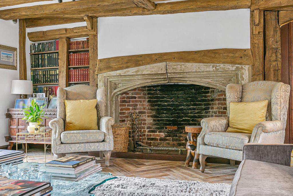 Property photo 3 of 5