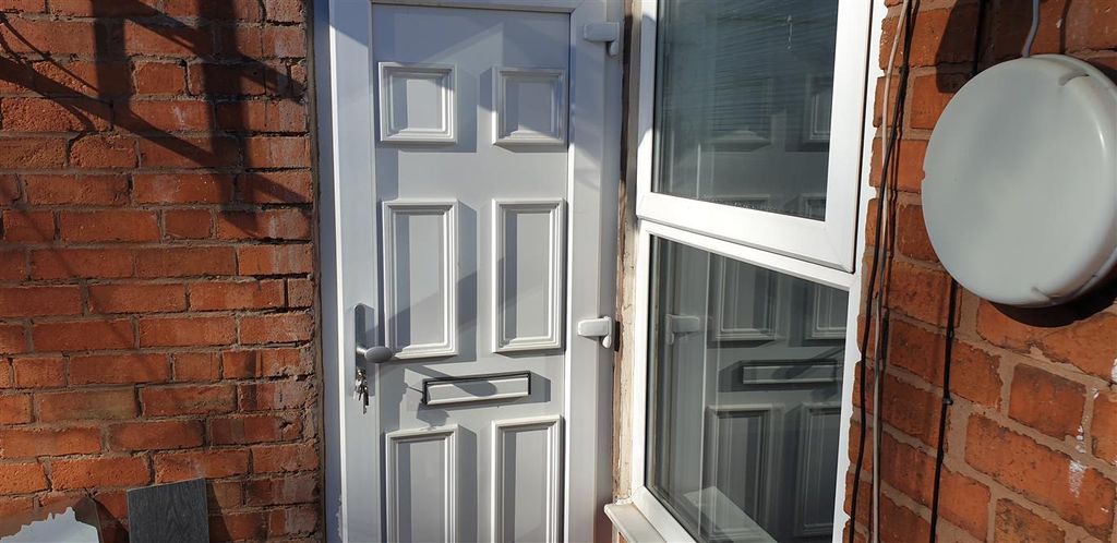 Property photo 1 of 7 Exterior